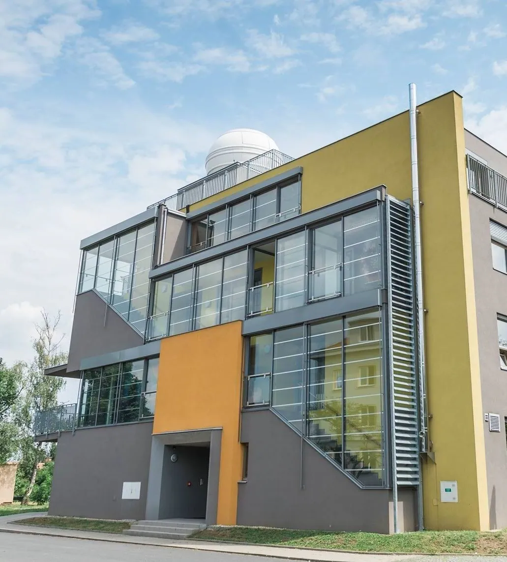 Astronomický ústav AV ČR, Praha (2011)